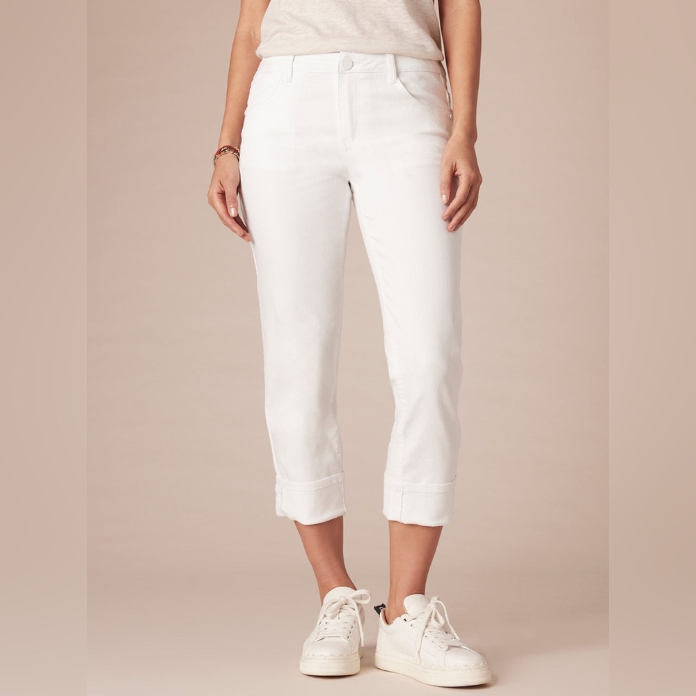 Democracy Mid-Rise Flex-Ellent Girlfriend Jean w/ Cropped Hem white size 10 Nwt